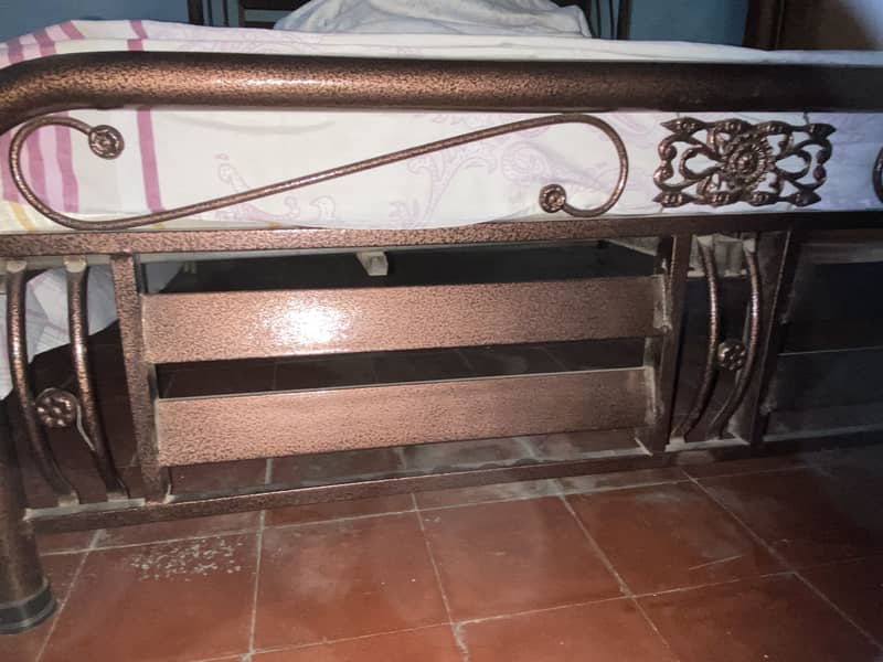 Iron Bed 1