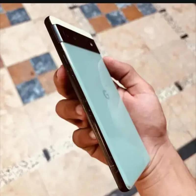 Google Pixel 6a 1