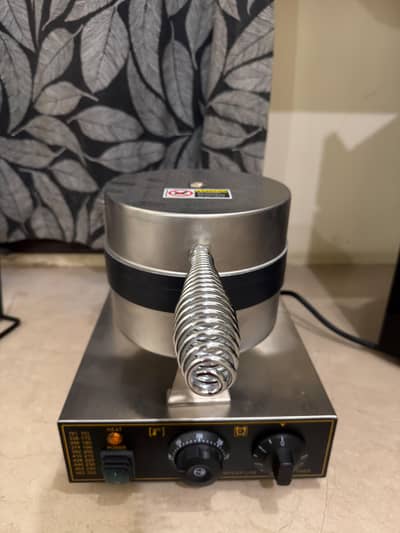 UFO Burger maker