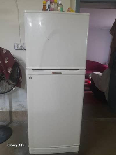 Dawlance medium   Fridge in Good Working Condition for Sale