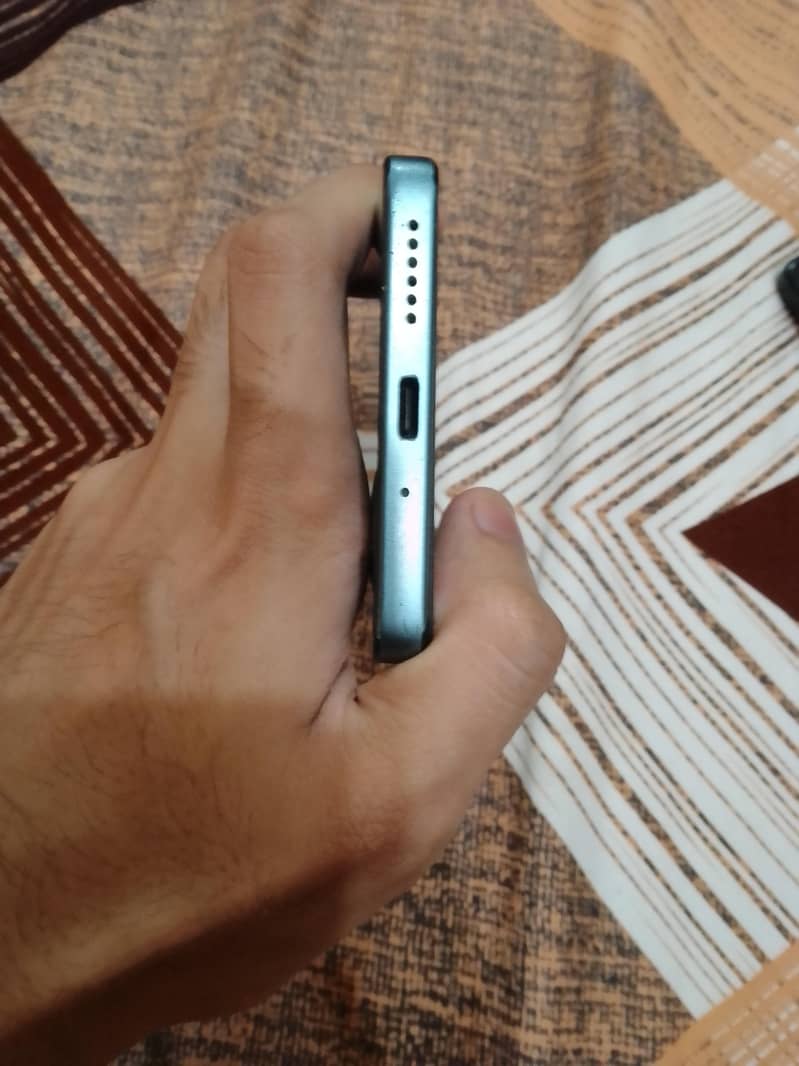 Xiaomi Redmi Note 13 Pro 4