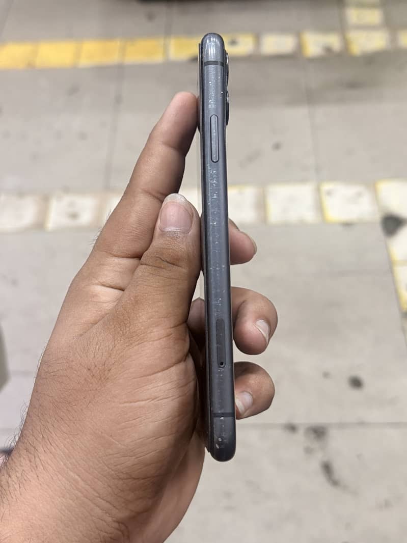 Apple iPhone 11 2