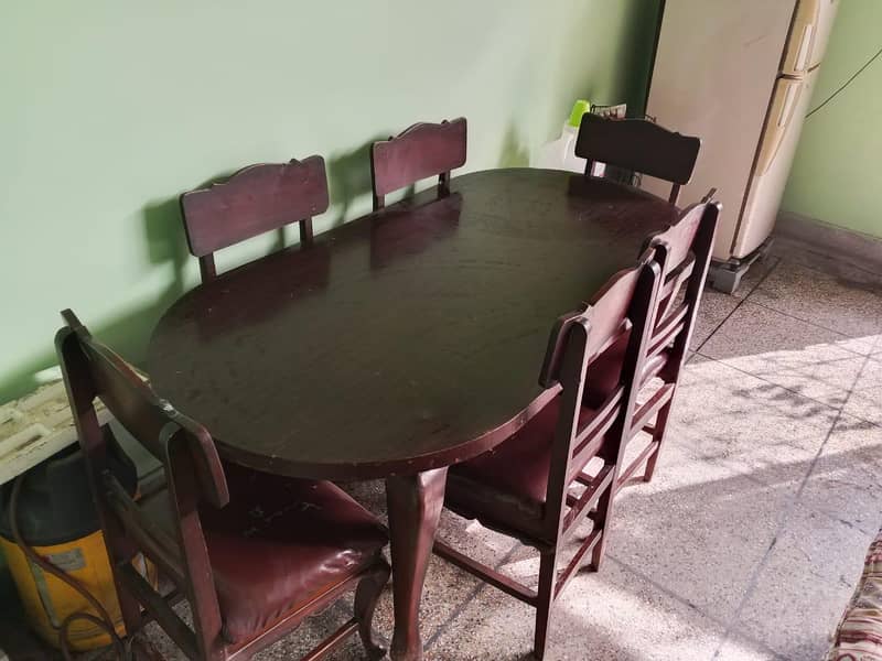 Dining table 4