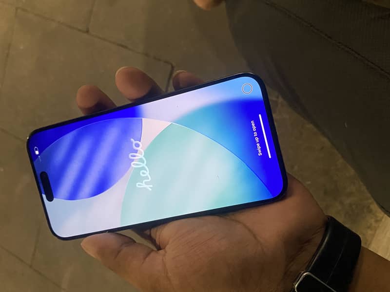 Apple iPhone 15 Pro Max 1