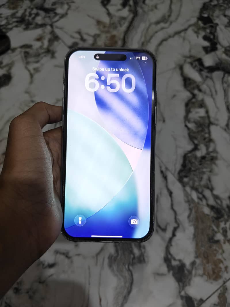 Apple iPhone 17 Pro Max 1