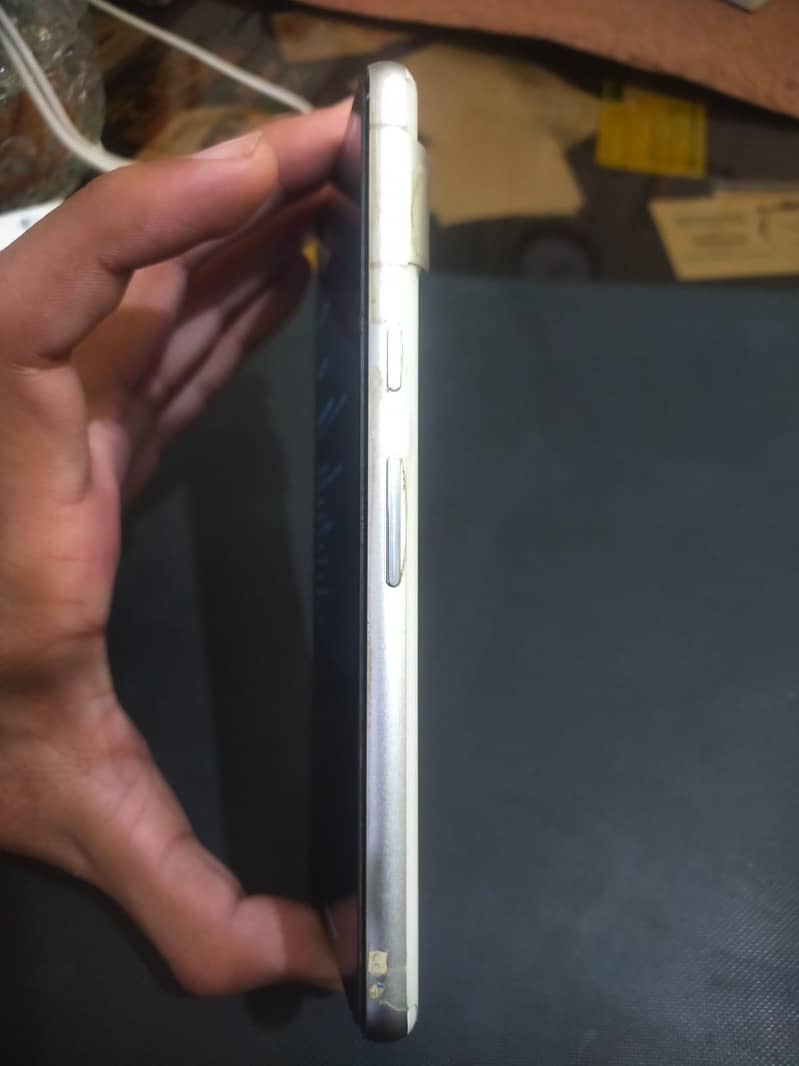 Google Pixel 7a 3
