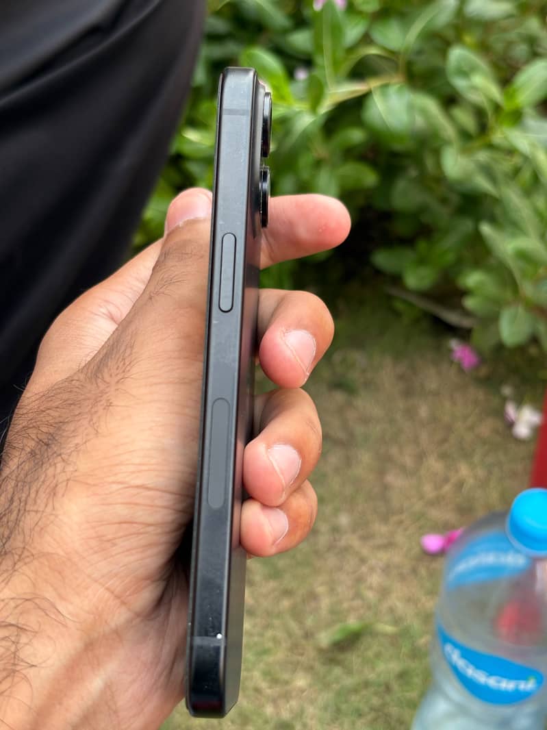 Apple iPhone 15 3