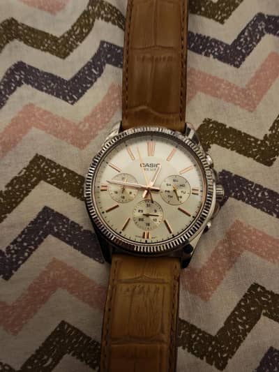 selling Casio MTP1375