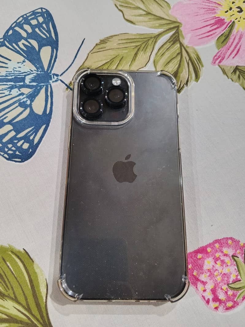 Apple iPhone 14 Pro Max 1