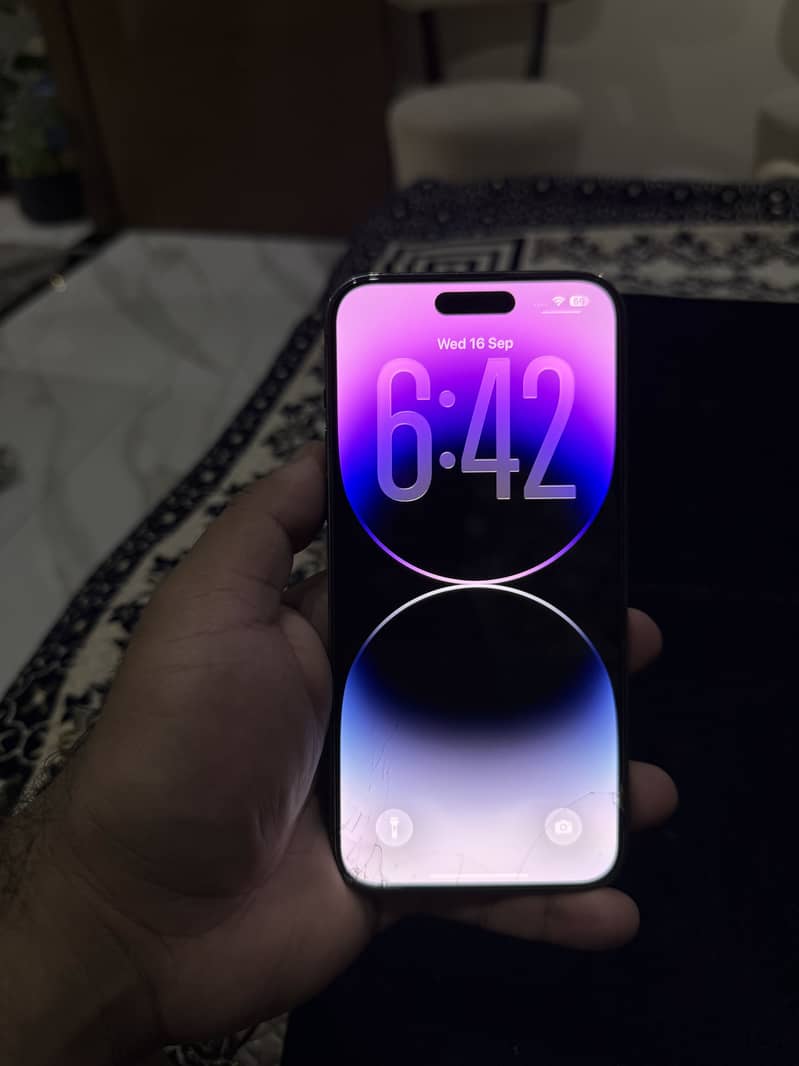 Apple iPhone 14 Pro Max 0