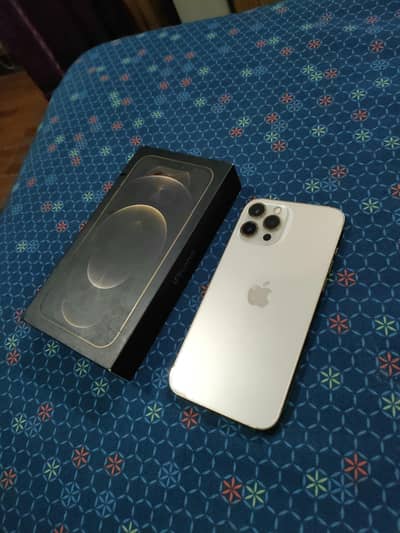 Apple iPhone 12 Pro Max 10/10 condition with box