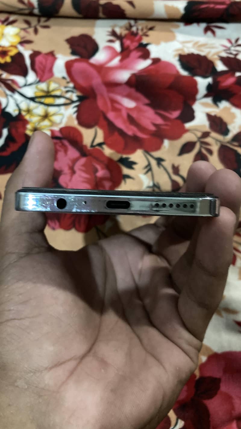 Tecno CAMON 20 2