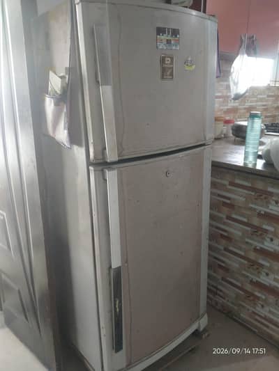 Dowlance Refrigerator Model 9170WBM Urgent Sell