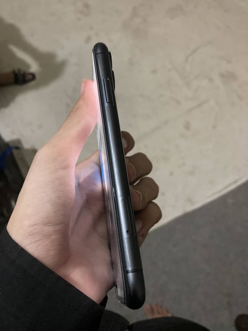 Apple iPhone 11 2
