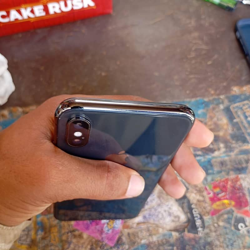 Apple iPhone X 0