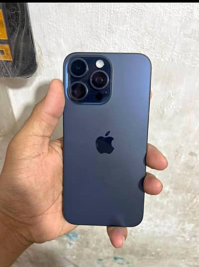 iPhone 15 Pro Max mdm water pack