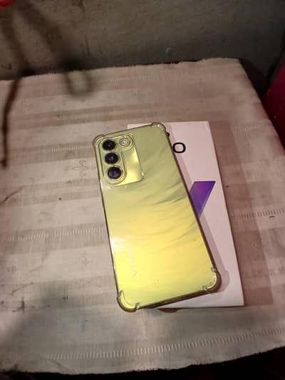 Vivo Y100
