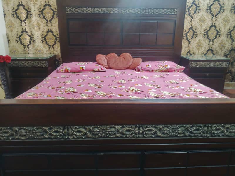 complete bed set 0