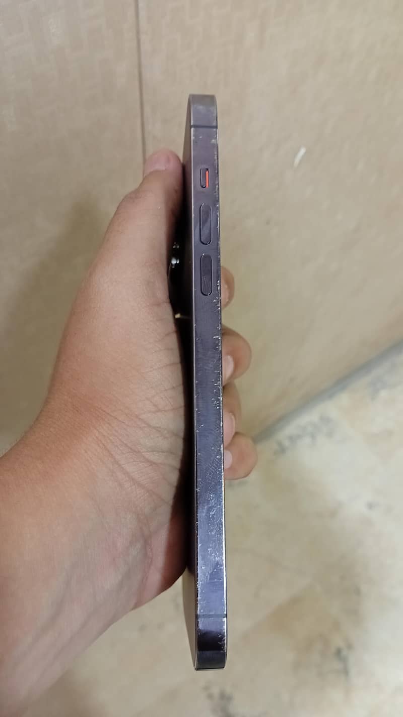 Apple iPhone 14 Pro Max 2