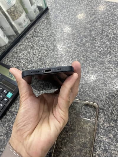 Apple iPhone 15