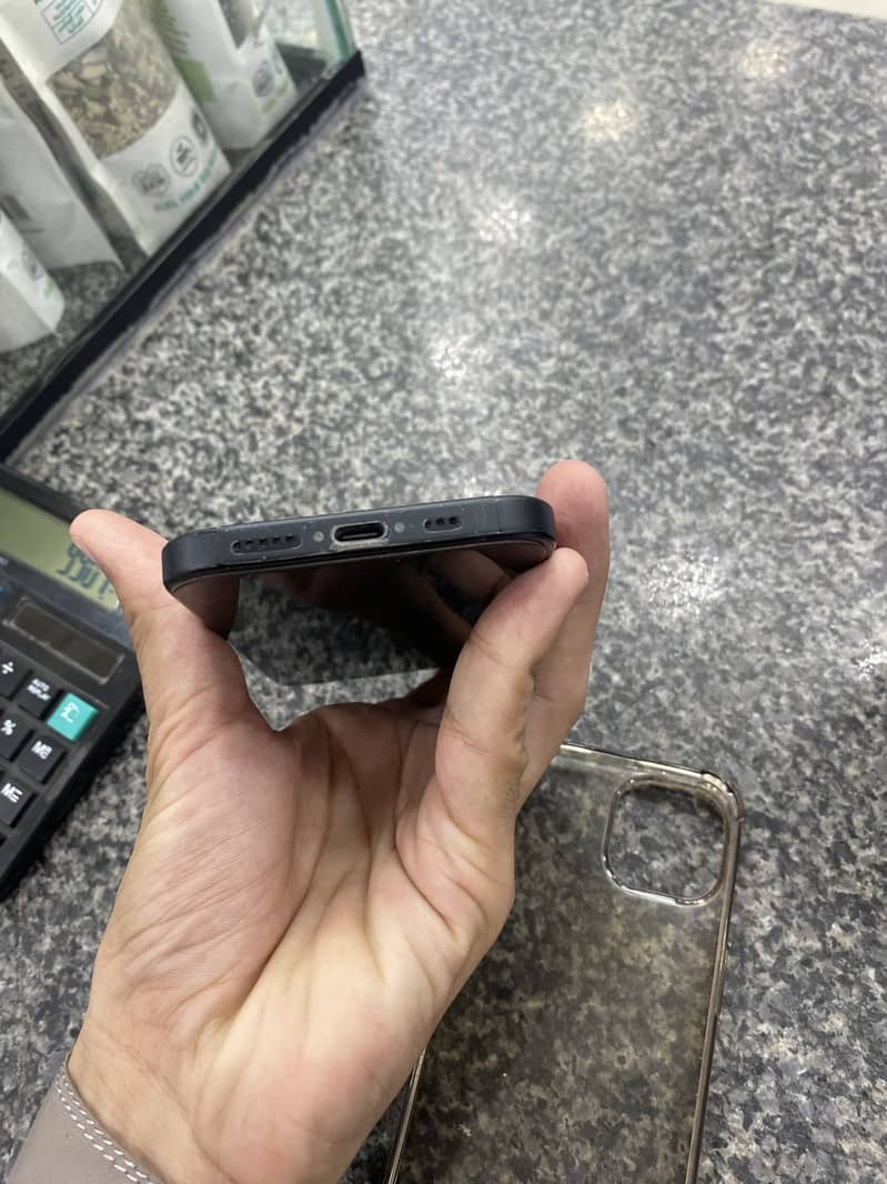 Apple iPhone 15 0