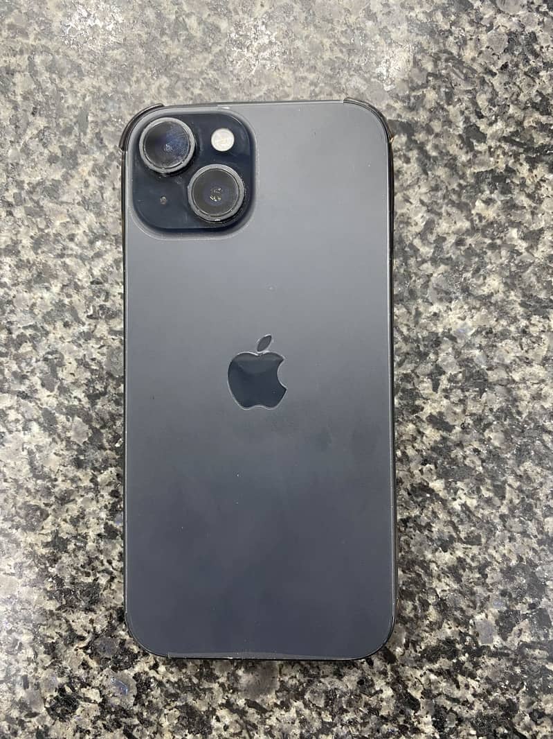 Apple iPhone 15 4