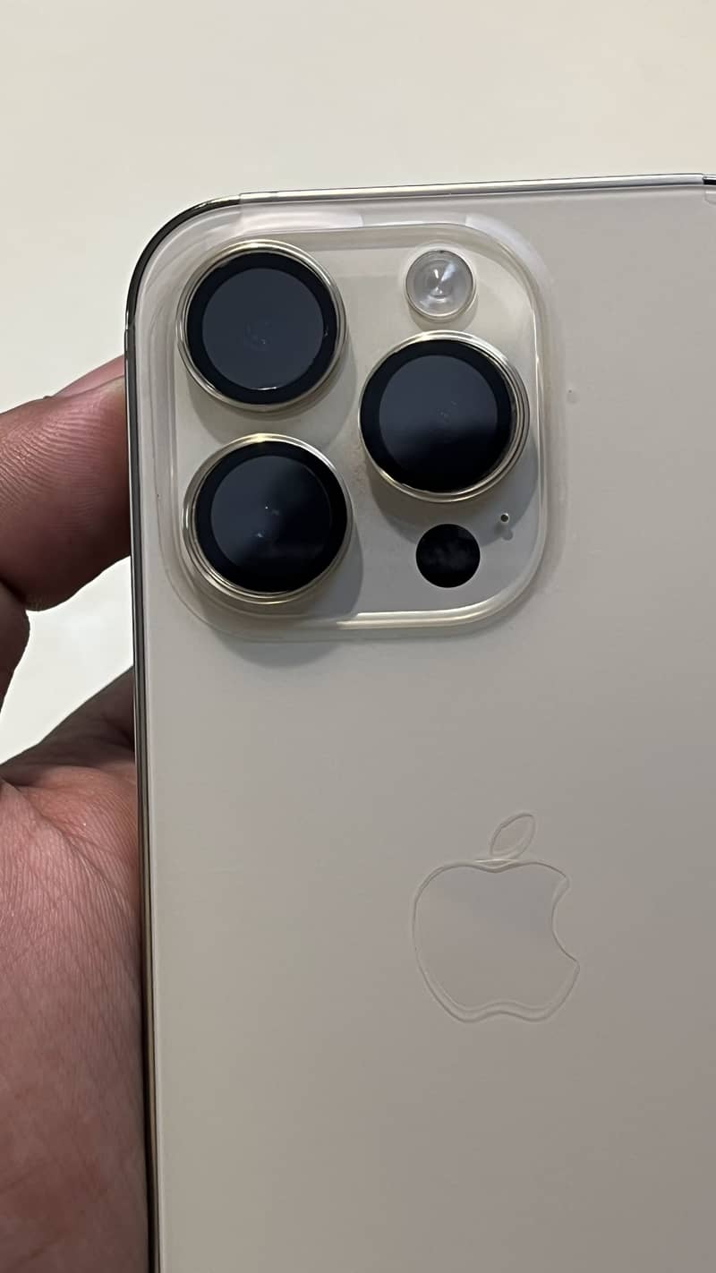 Apple iPhone 14 Pro 3