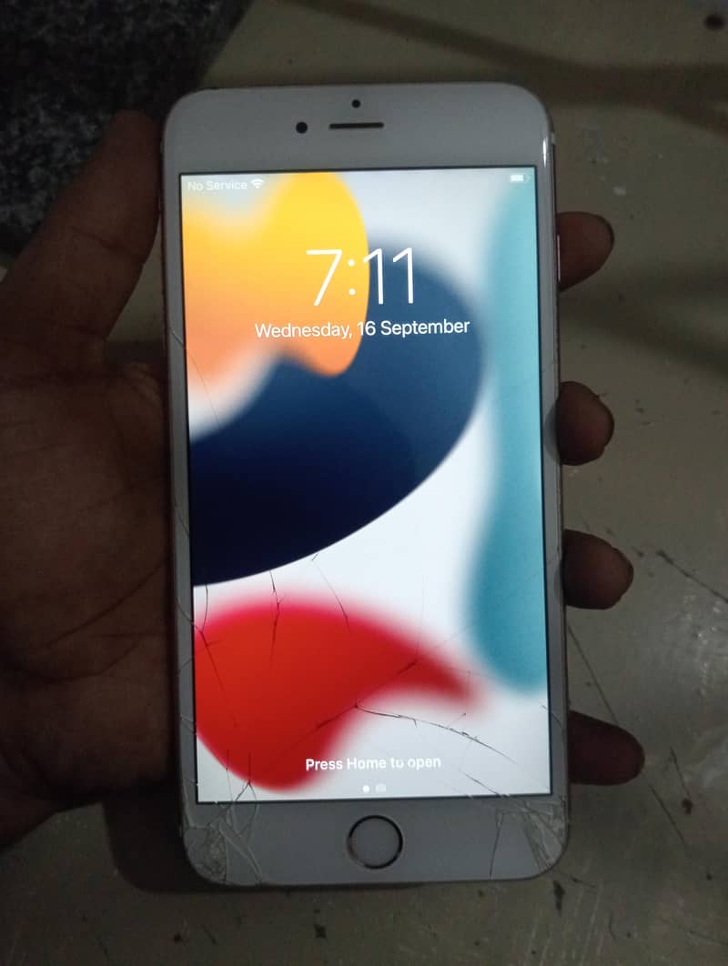 Apple iPhone 6S Plus 1