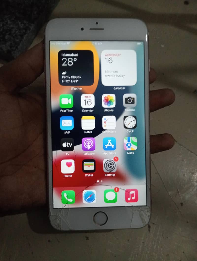 Apple iPhone 6S Plus 2