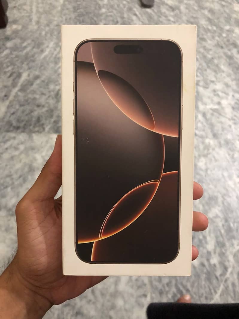 Apple iPhone 16 Pro Max 1