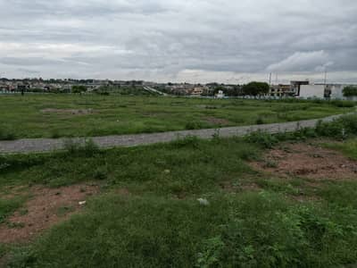 Top location 35x70 Plot for sale in G14/2