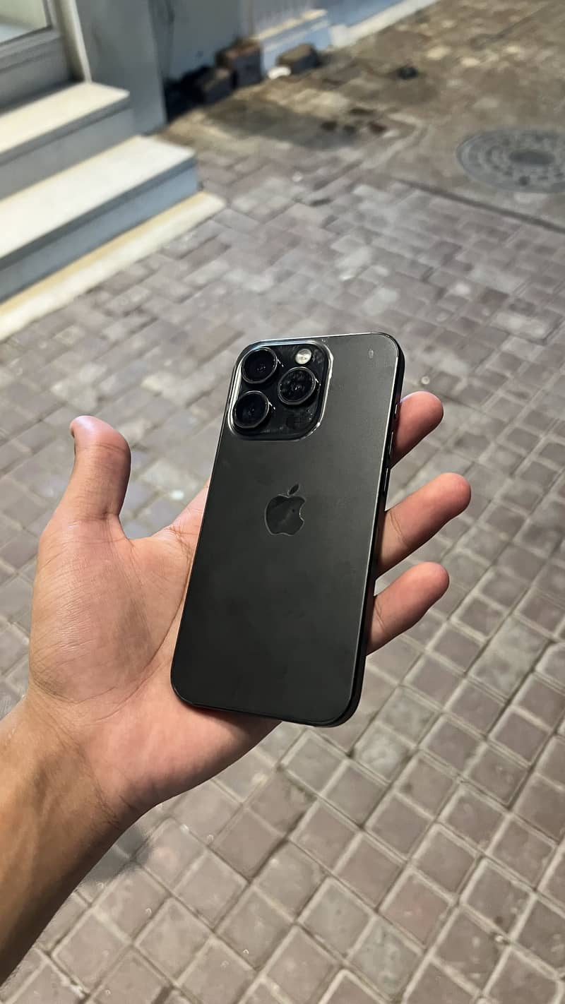 Apple iPhone 15 Pro 2