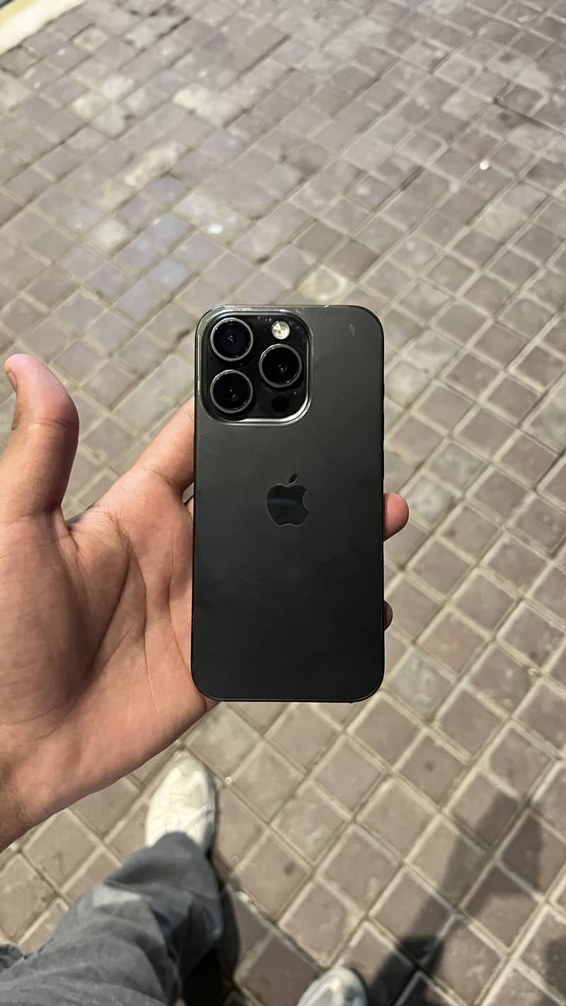 Apple iPhone 15 Pro 6