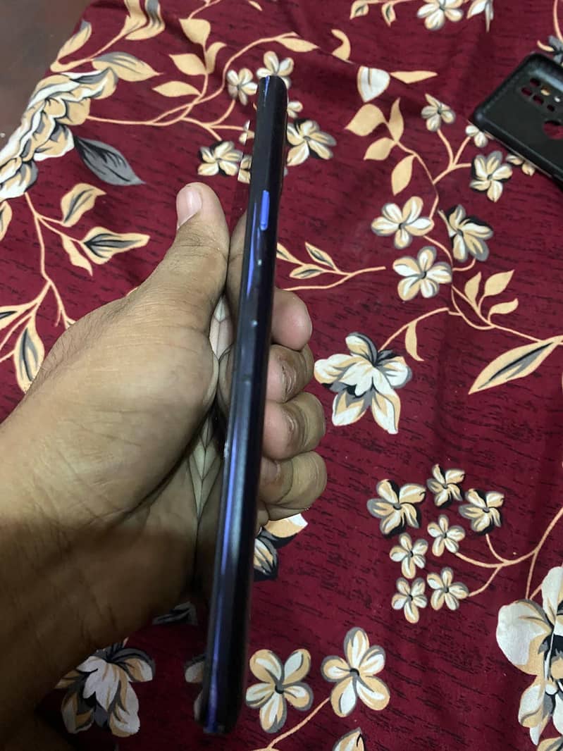 Tecno Pova 5