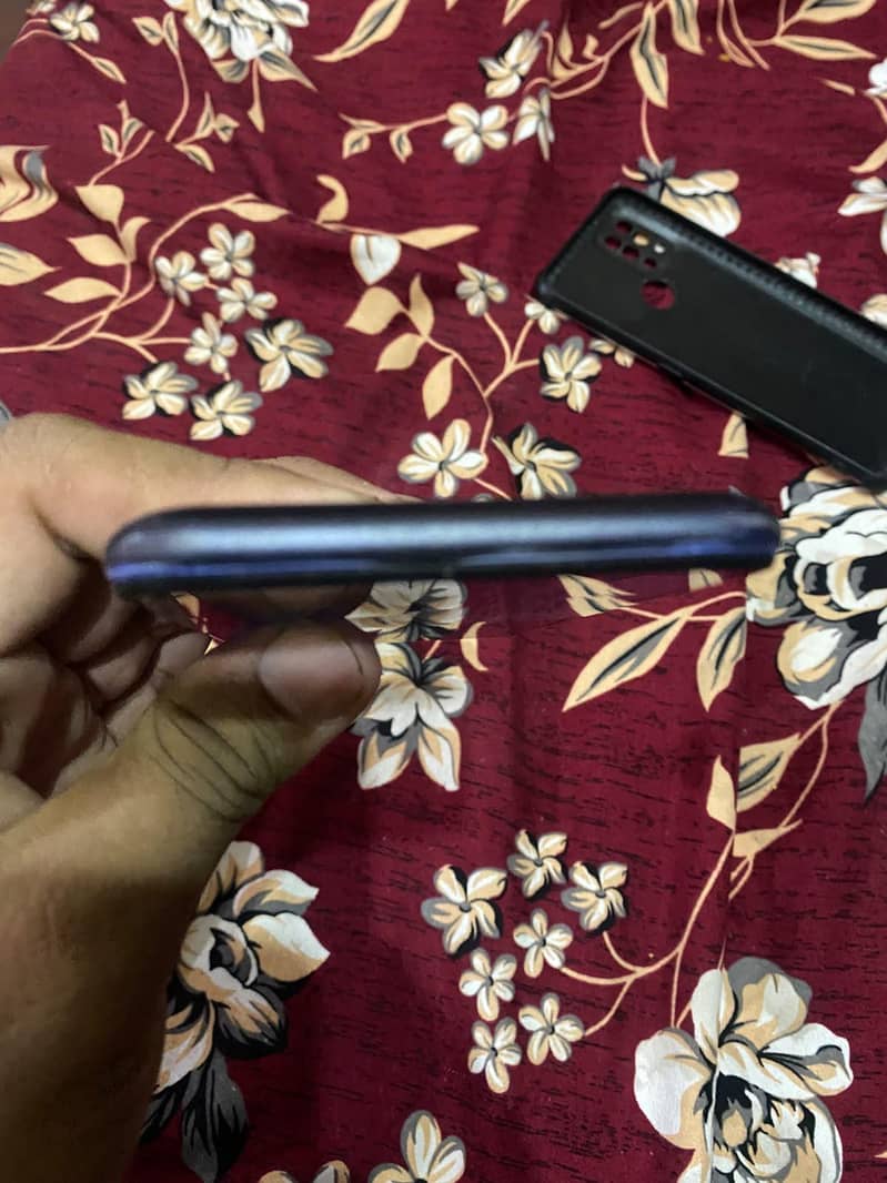 Tecno Pova 6