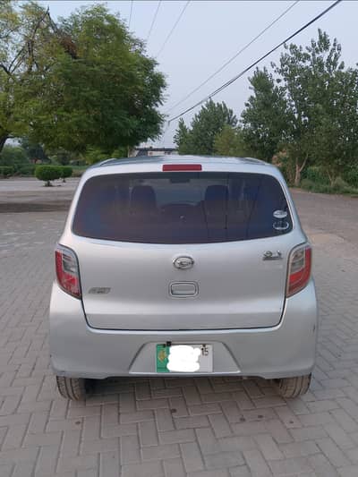 Daihatsu Mira 2011