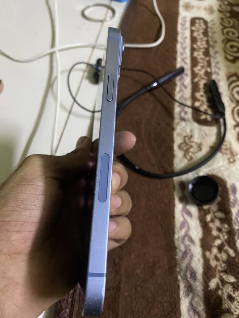 Apple iPhone 14 plus 1