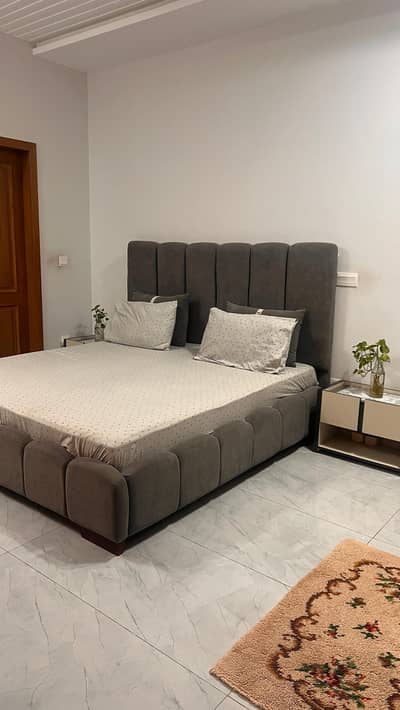 bed set 6 months used