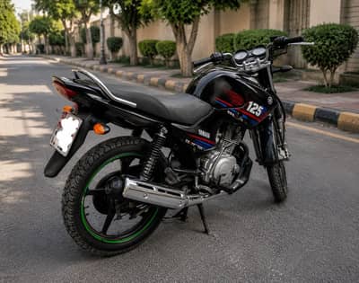 YAMAHA YBR 125G 2023 FOR SALE IN KARACHI - URGENT SALE