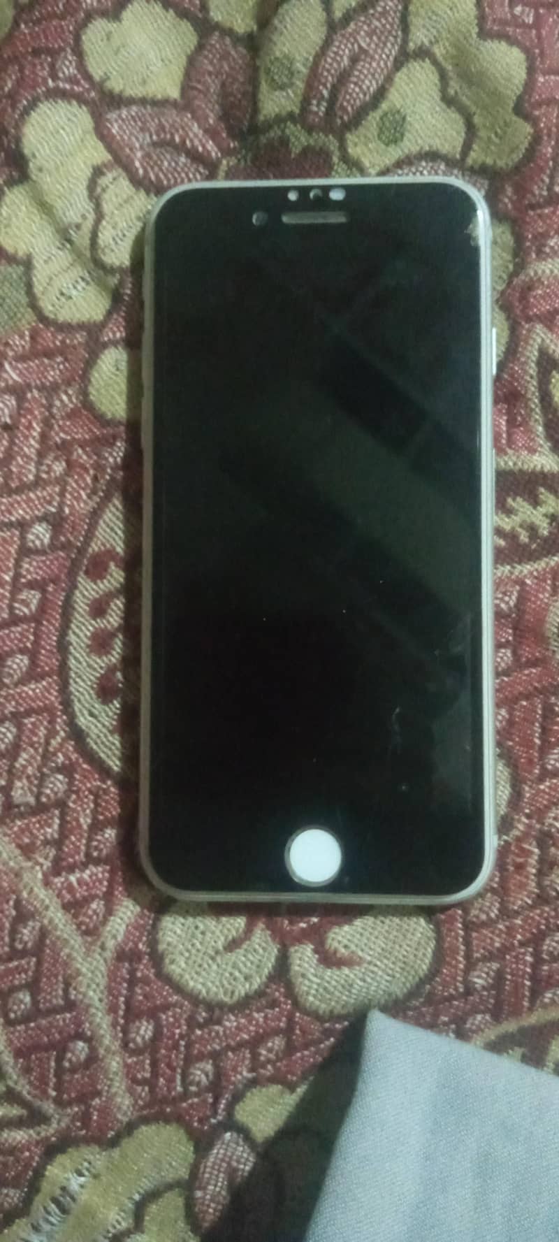 Apple iPhone 8 1