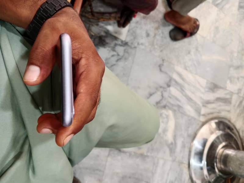 Apple iPhone 11 1