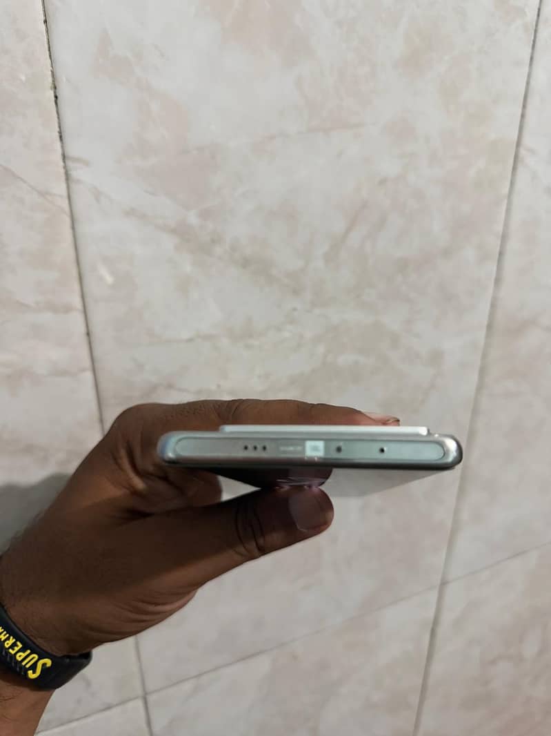 Infinix Note 40 Pro Plus 3
