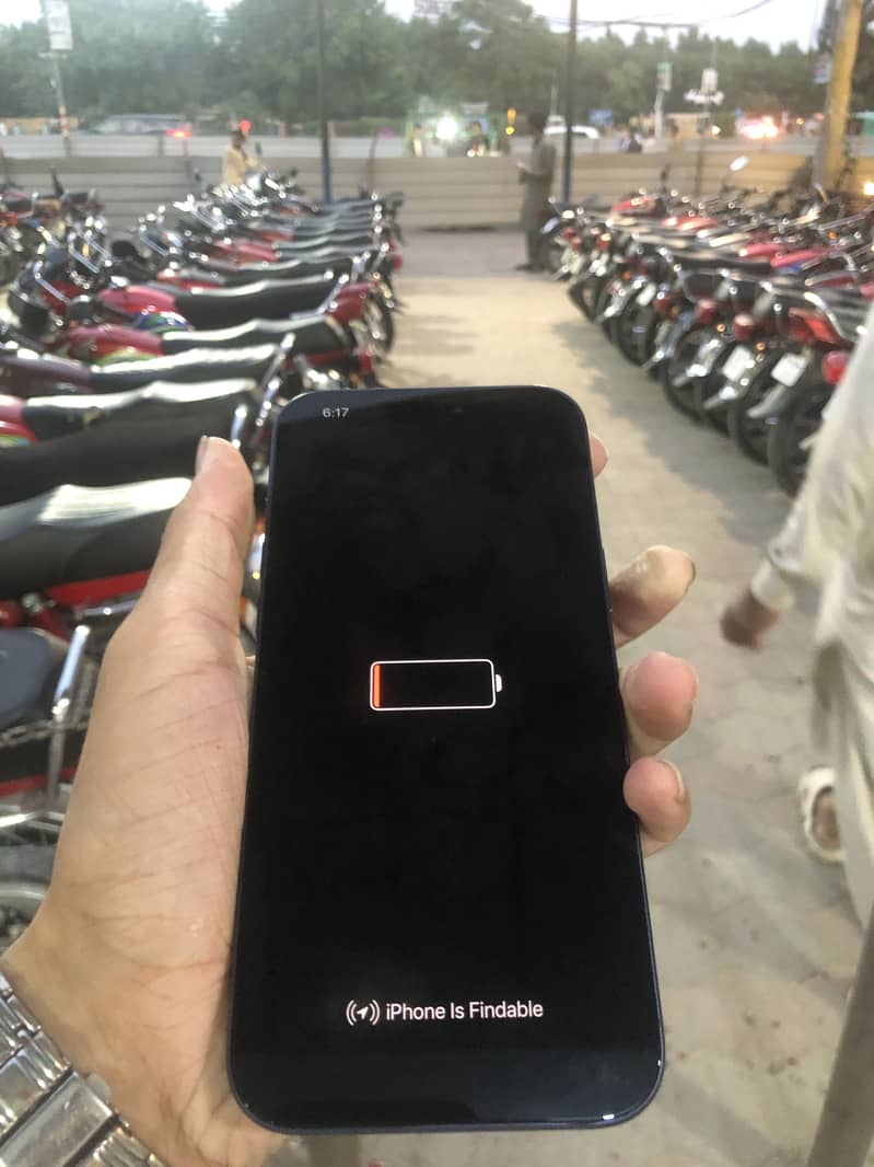 Apple iPhone 17 Pro Max 0