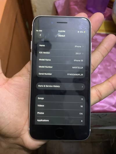 Apple iPhone SE