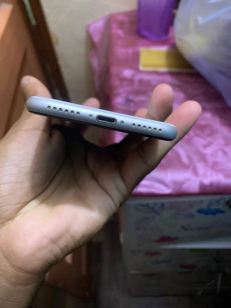 Apple iPhone SE 4
