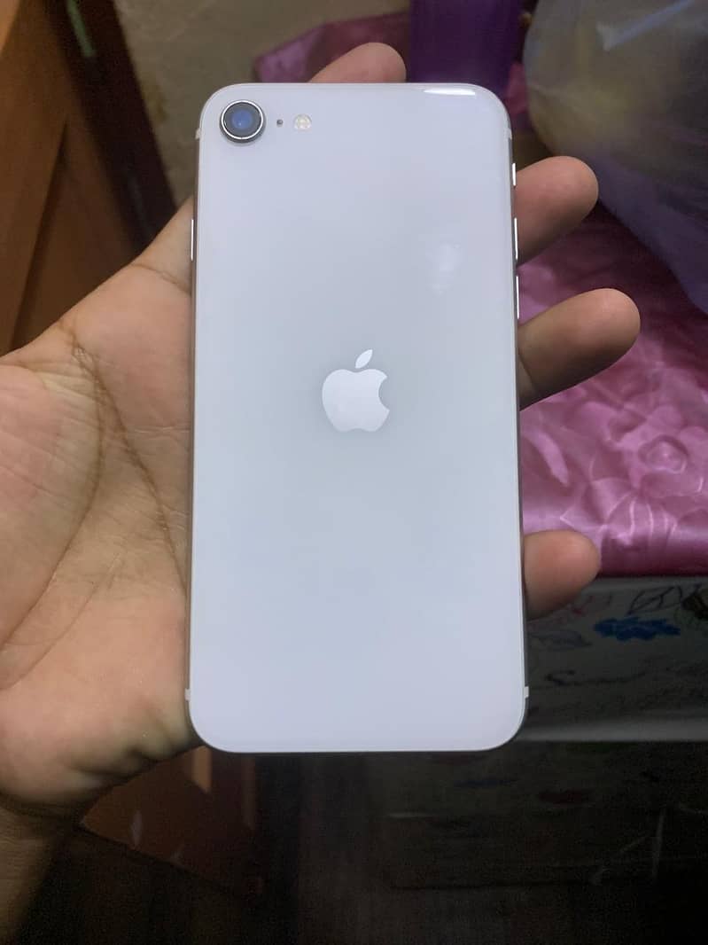 Apple iPhone SE 6