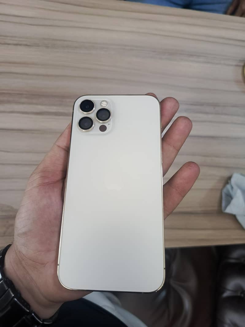 Apple iPhone 12 Pro 0