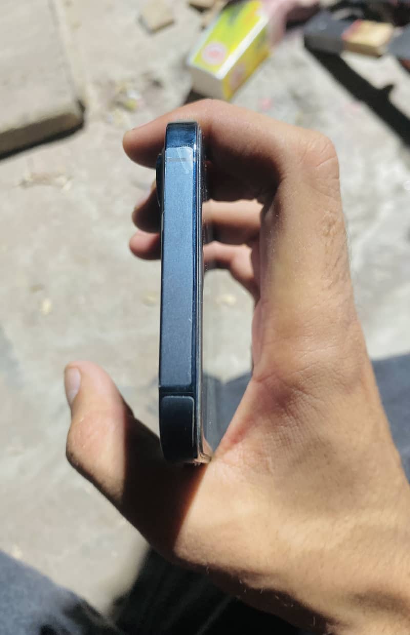 Apple iPhone 12 Pro Max 3