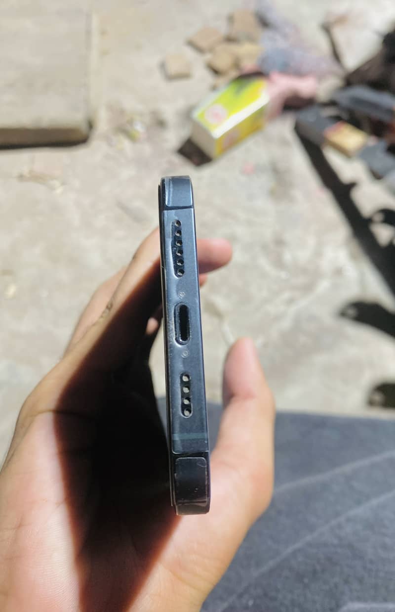 Apple iPhone 12 Pro Max 4