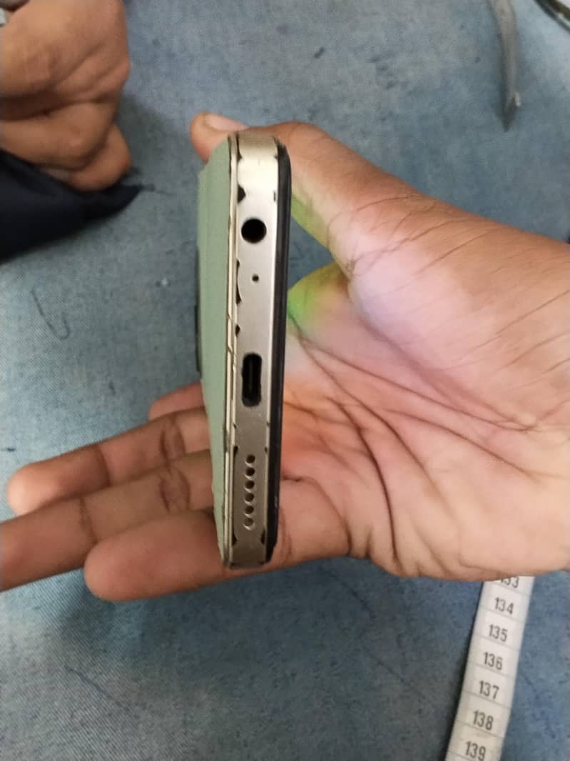Tecno Spark 20C 2